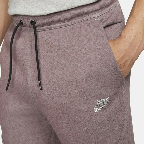 Nike Men's Tech Fleece Reflective Tapered Jogger Pants - Picture 5 of 8